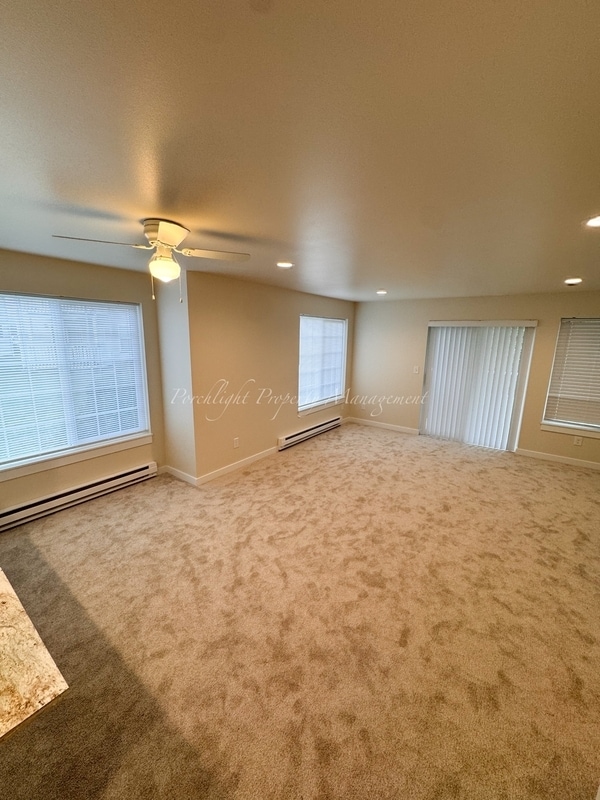 Photo - 5660 Eagle Pkwy