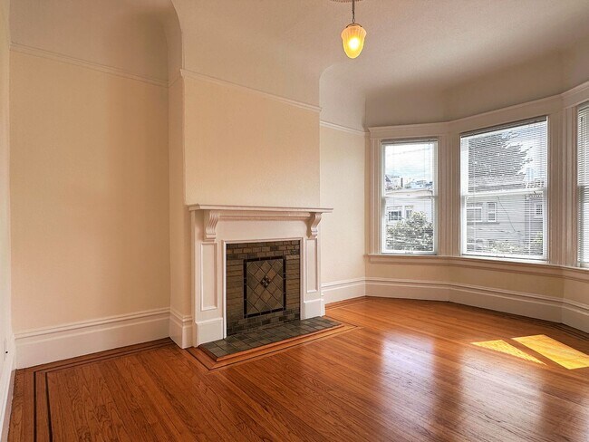 Photo - Top Floor 2 Bedroom Apartment for rent in Noe Valley! Unit #1386