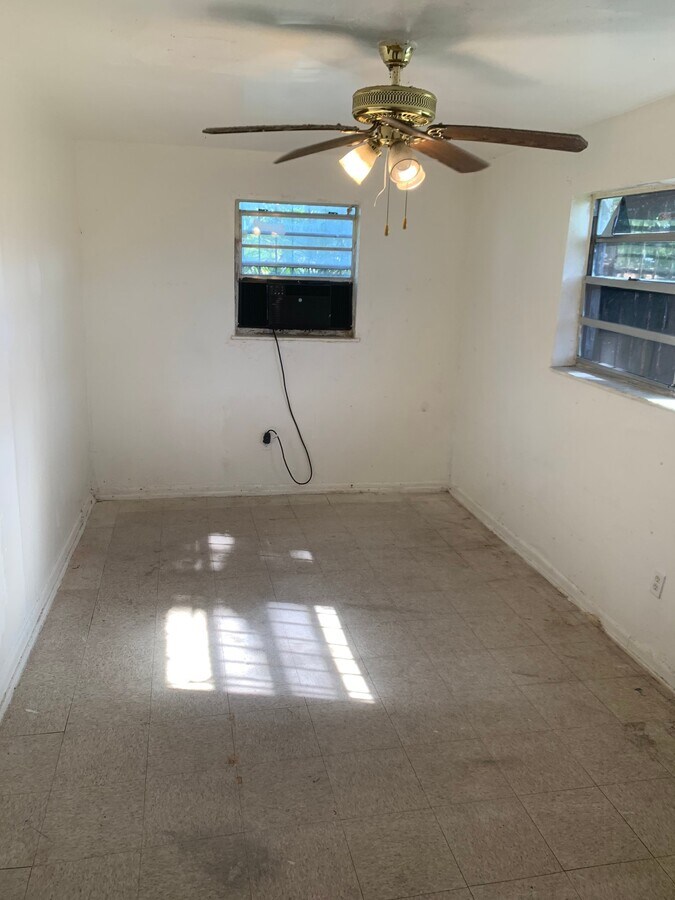 Photo - 1124 NW 112th Terrace Unidad C