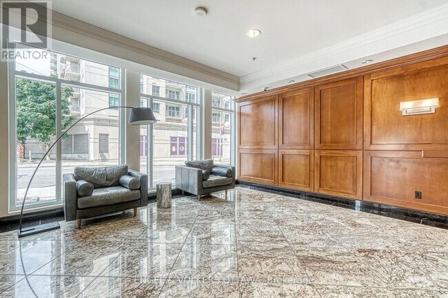 Photo - 195 Besserer St Unité 804