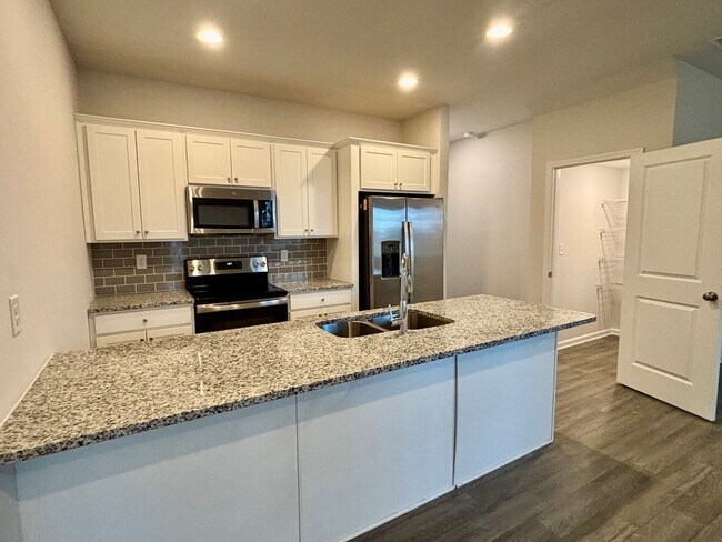 Photo - 2809 Ridgeview Dr