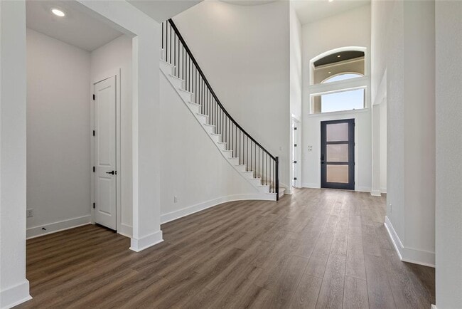 Photo - 2532 Chiavari Wy