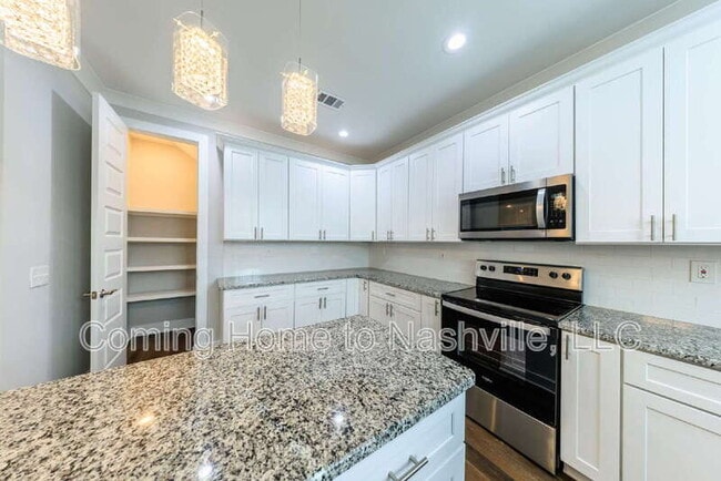 Photo - 2207 24th Ave N