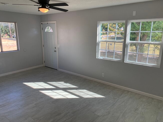 Photo - 1016 N Roosevelt Ave Unit 1016