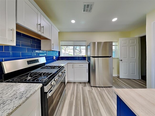 Photo - 2341 NW 11th St