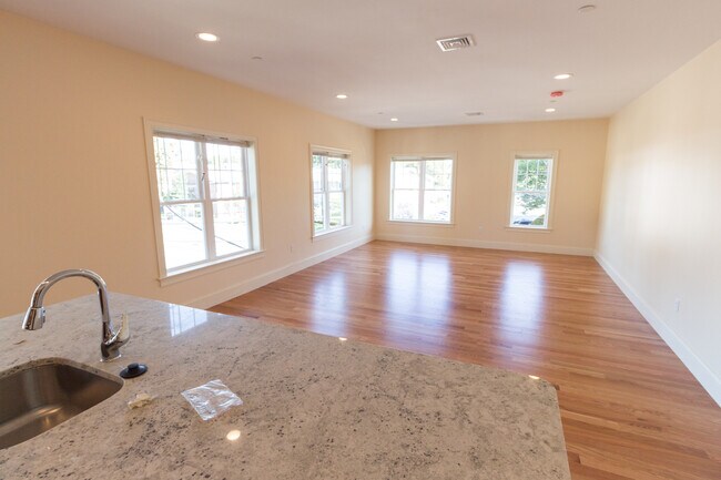 Photo - 5165 Washington St Unidad 11