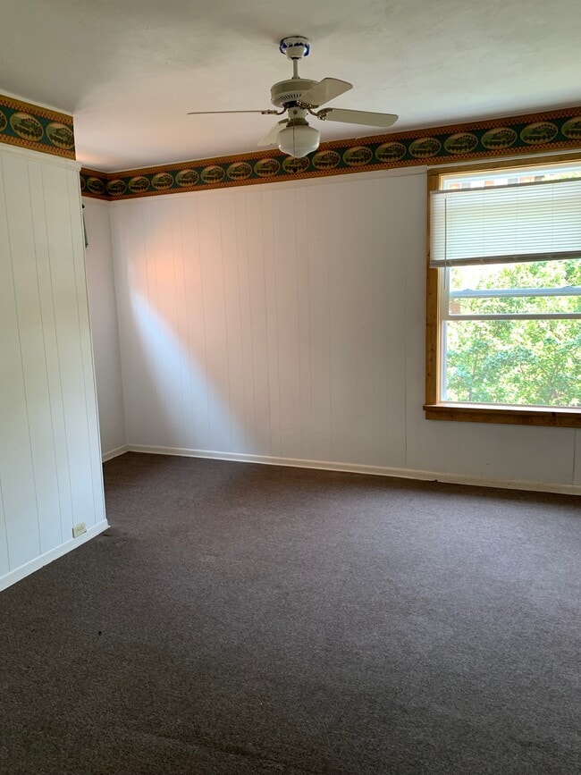 Photo - 800 W Broadway St Unit 800 W Broadway St