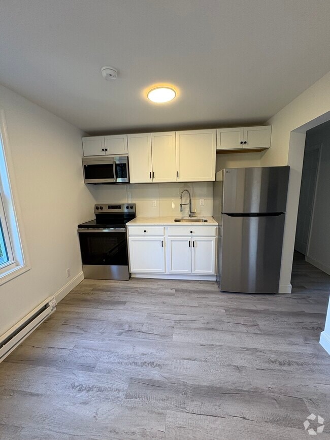 Building Photo - 125 Sibley Ave Rental
