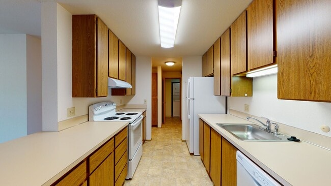 Lakeview Court Apartments