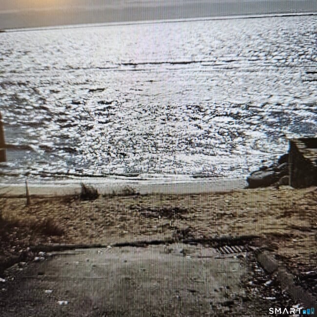 Photo - 47 Broadway S