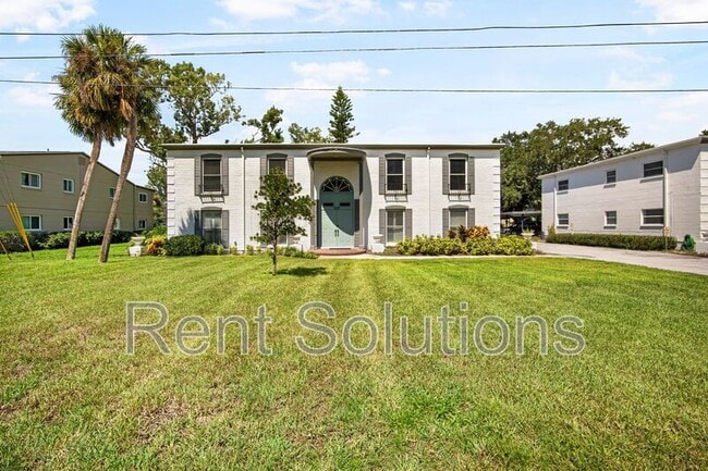 Building Photo - 1330 Snell Isle Blvd NE Rental