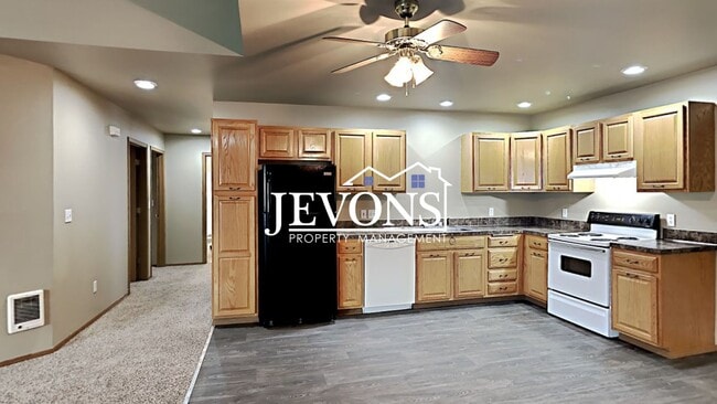 Photo - Enjoy a $500 rent credit on this beautiful 3-bedroom duplex near I-823!