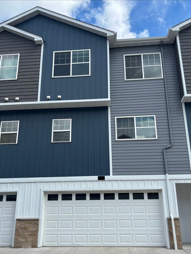 Building Photo - 3064 Bluestem Trl