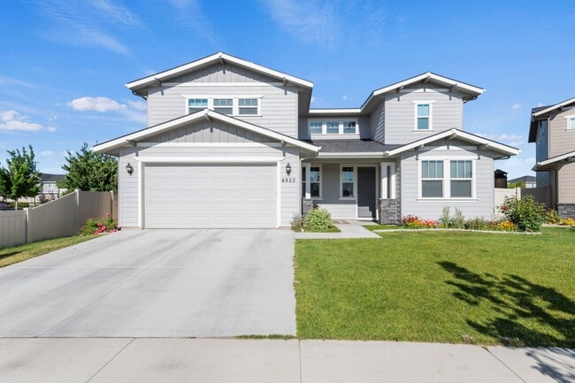 Building Photo - 4923 N Glenrock Ave
