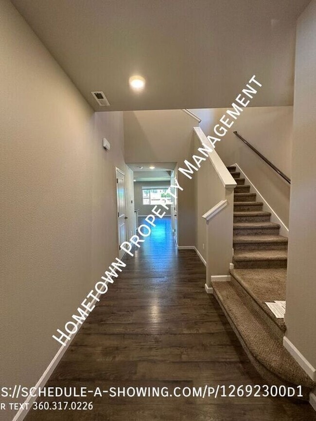 Photo - 3332 Juno Ct NE