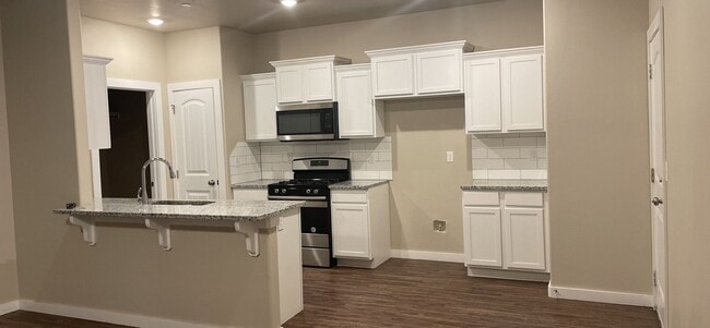 Photo - 5212 Oakwood Villa Ct