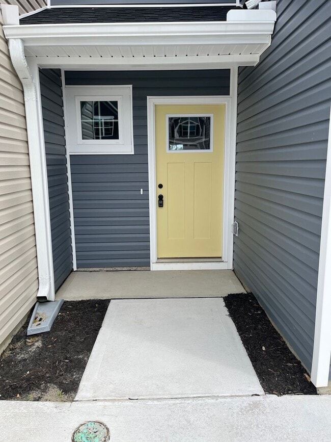 Photo - Brand New Townhome