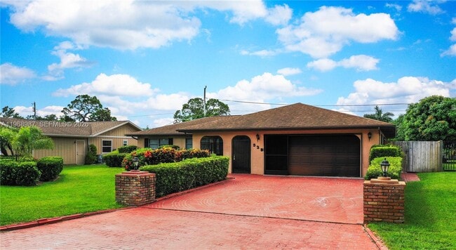 Photo - 525 SE Brookside Terrace