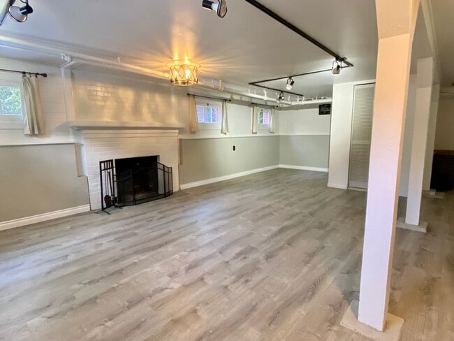 Photo - West Seattle Tudor Unit B