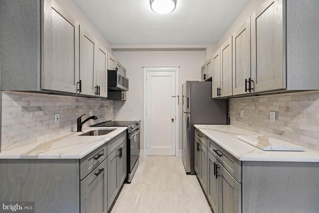 Photo - 1305 N Broom St Unit 106