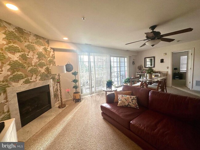 Building Photo - 20356 Row Boat Ln Unit 1204