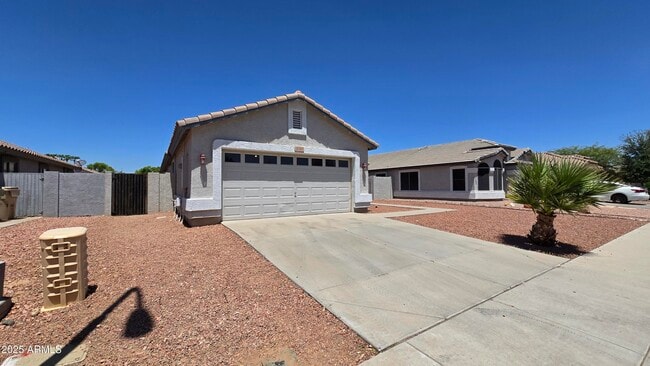 Building Photo - 5794 W Seldon Ln Rental