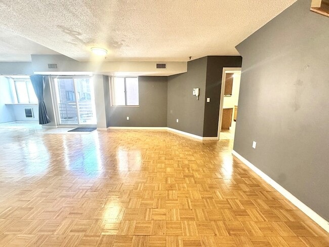 Photo - 147 Kelton St Unit 715