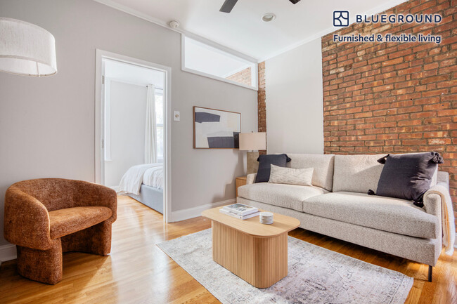 Building Photo - 52 Barrow St Rental