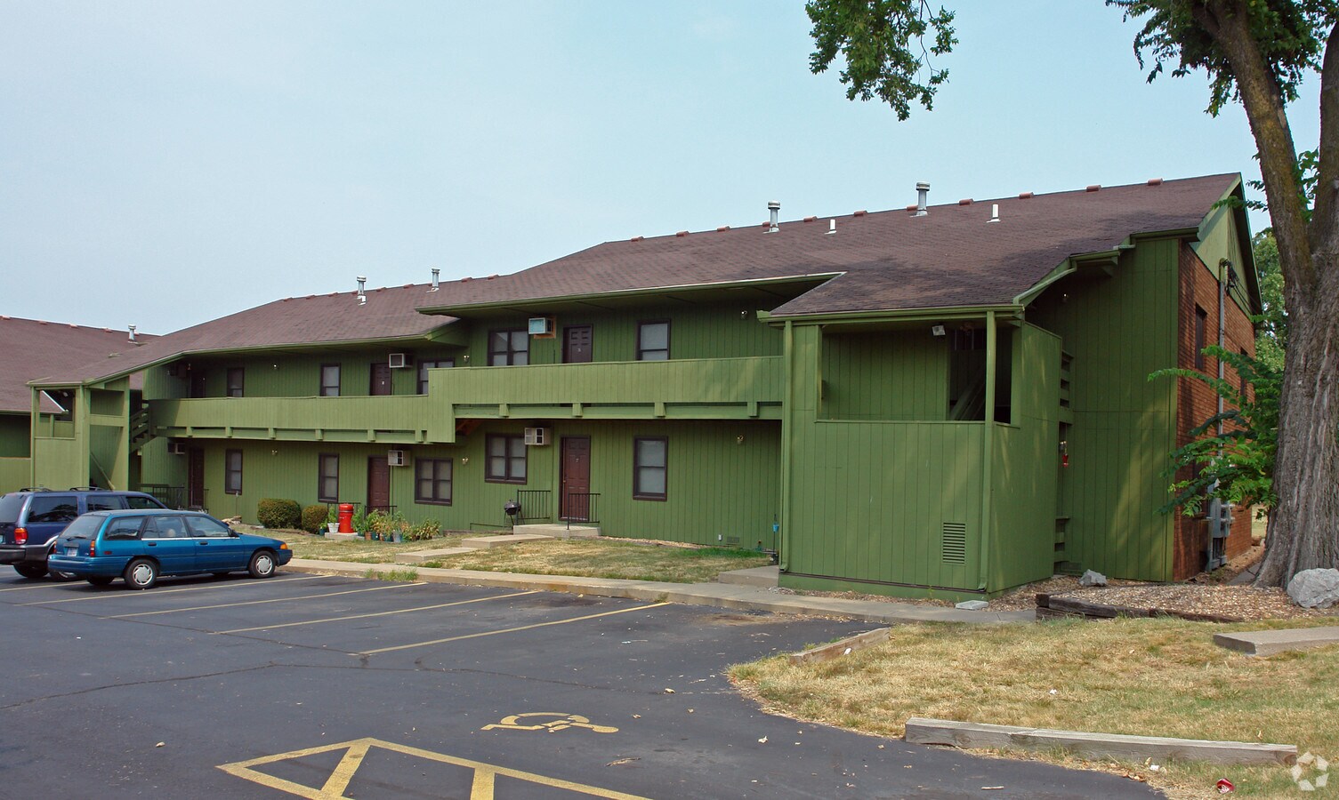 Summerwood Place Apartments - Summerwood Place Apartments