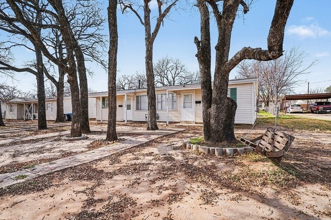 Photo - 2211 Barbell Ln