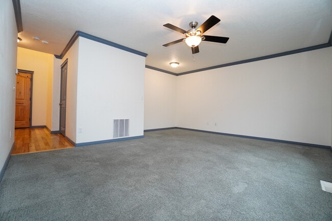 Photo - 11301 W Goldenrod Ave