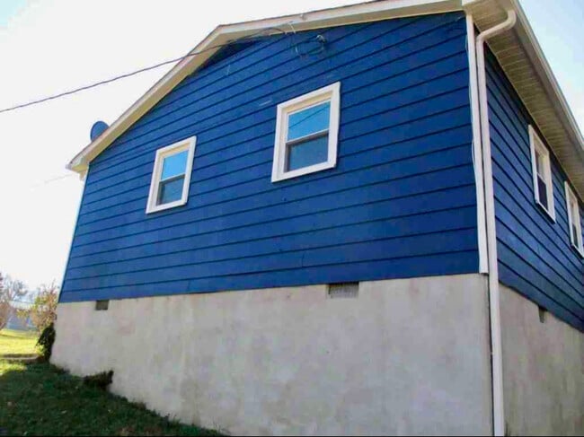 Photo - 2141 Robin Hood Ct