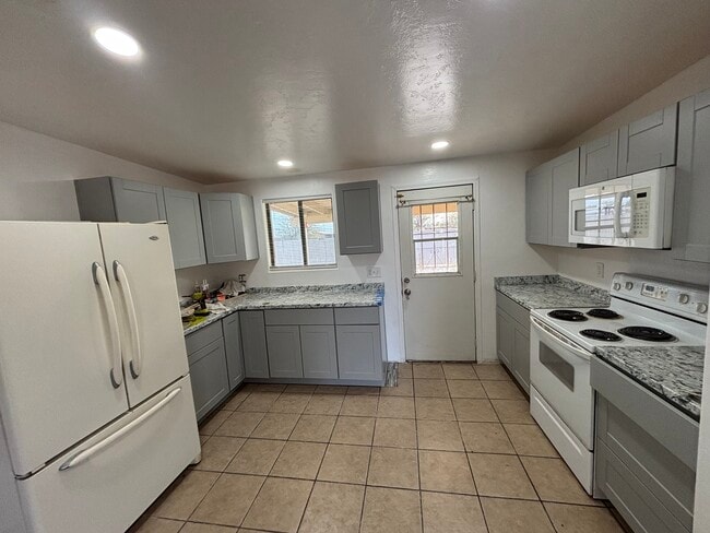 Photo - 6661 W Camino Pizarro