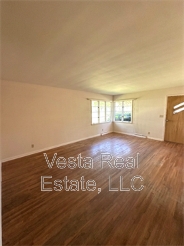 Photo - 311 E Lincoln St