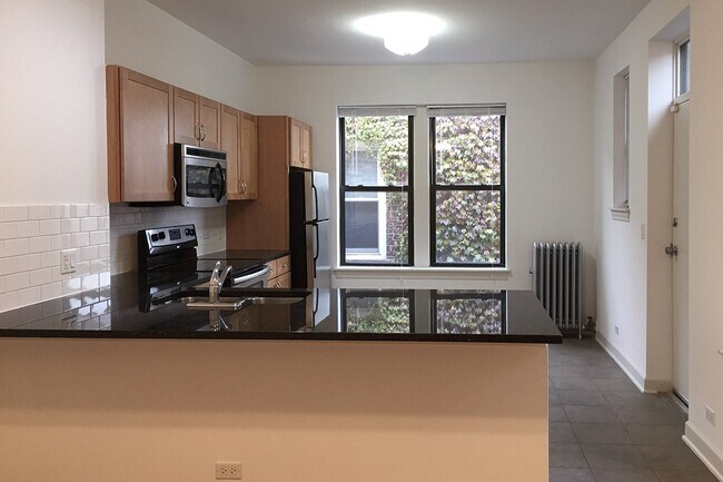 Photo - 5326-5336 S. Greenwood Avenue