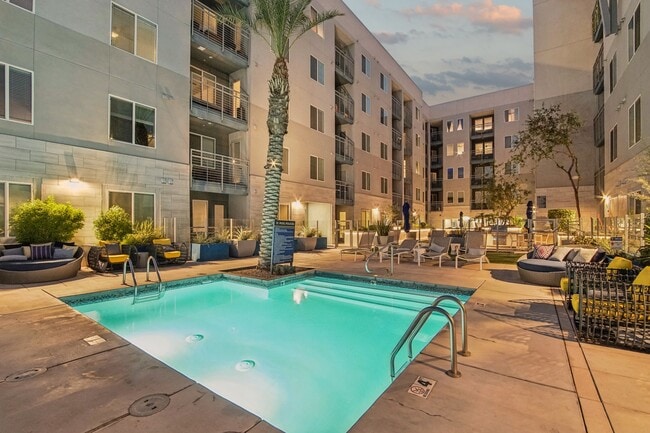 Norte Town Lake Apartments