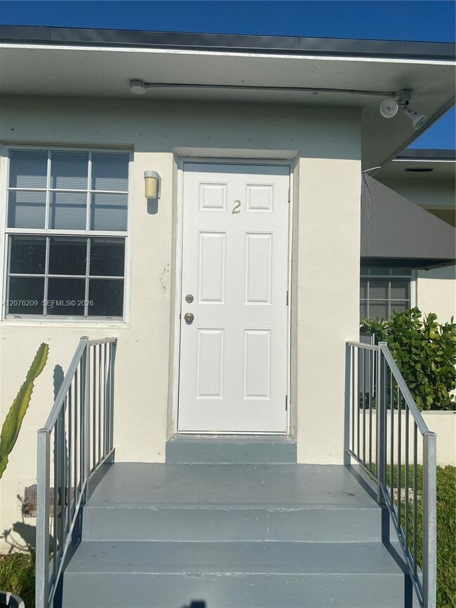 2145 Bay Dr Unidad 2