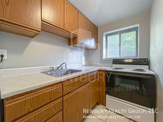 Photo - 1459 Poplar St Unit Apt. 5