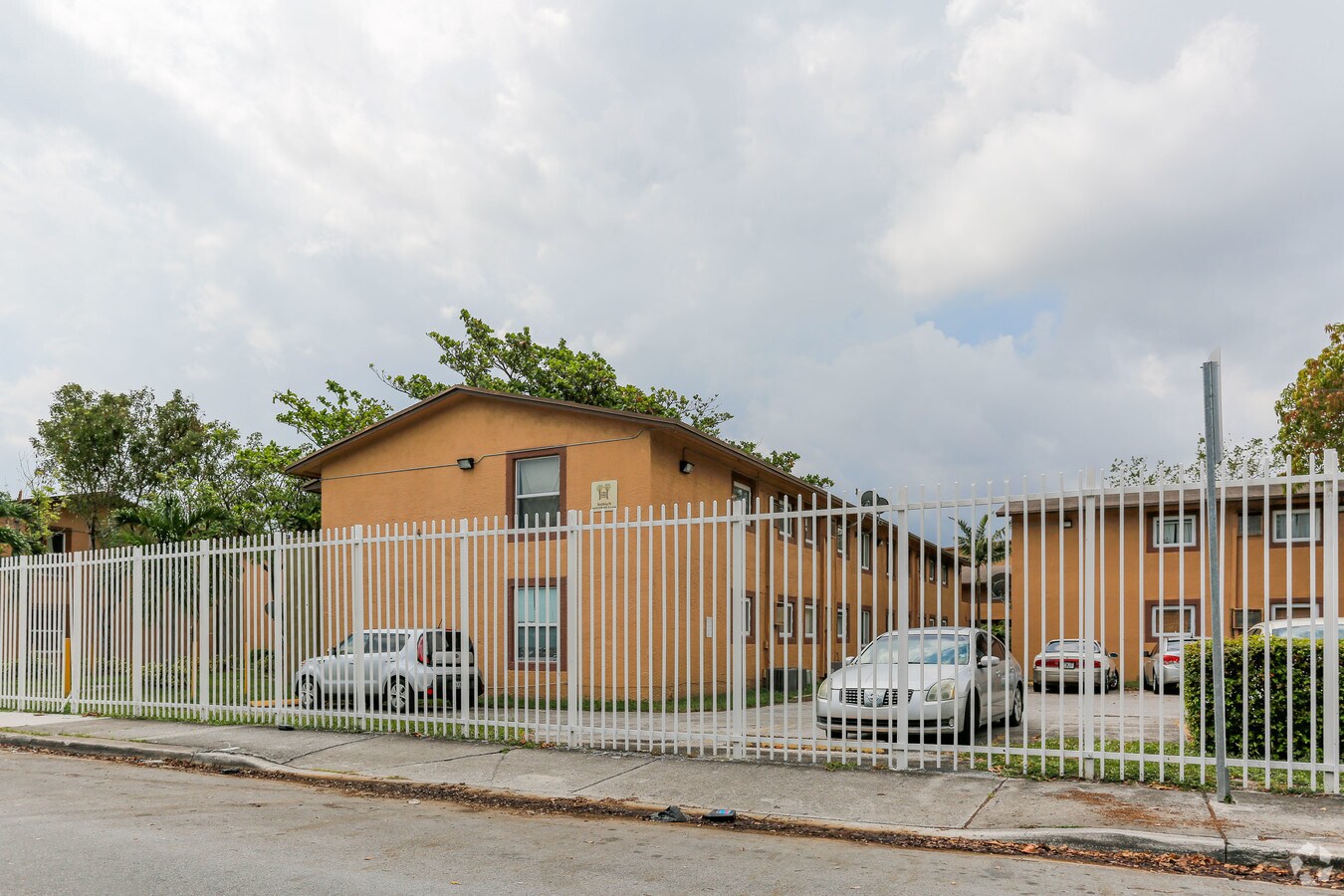 Photo - Tower Park Village I