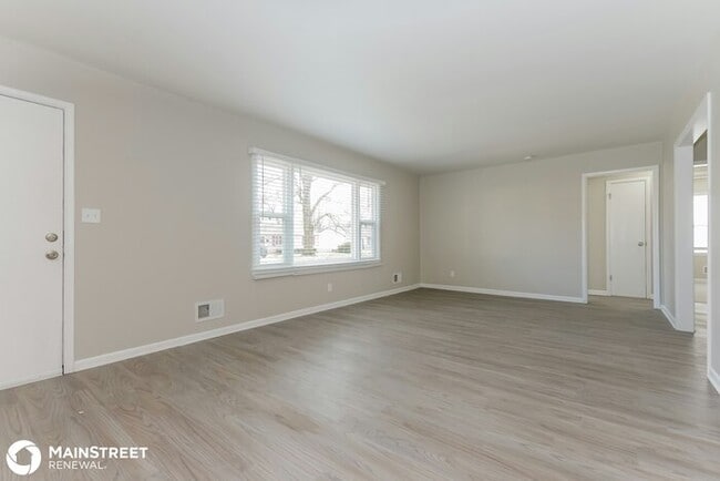 Photo - 8812 Kentucky Ave, Kansas City, MO 64138