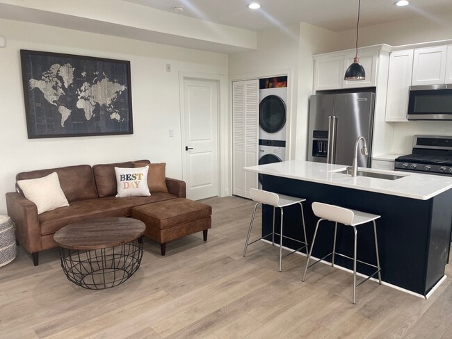 Photo - 17 Highland St Unit #202