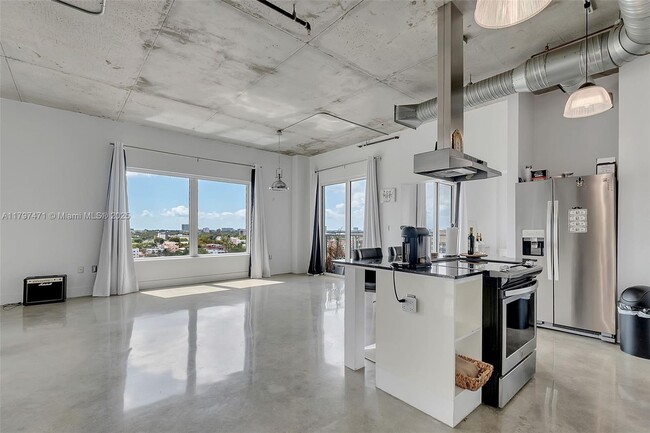 Photo - 10 SW South River Dr Condo Unit 1014