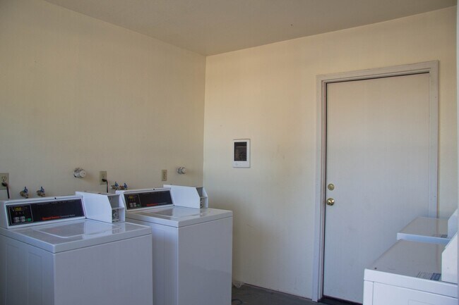 Photo - Stoneridge Duplexs