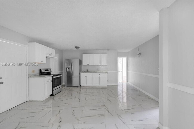 Photo - 632 SW 16th Ave