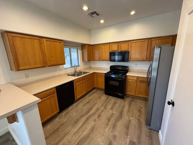 Photo - 454 E Placita Lezna