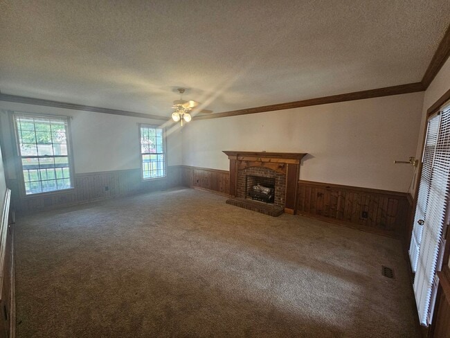 Photo - NEW LISTING!!!! Dont Miss Out