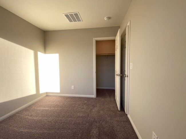 Photo - 4 BED 2.5 BATH 2 CAR GARAGE, LARGE CORNER...