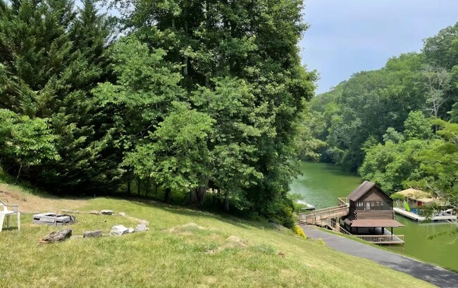 Photo - 3 Bedroom/2 Bath Home on Boone Lake - Piney Flats, TN