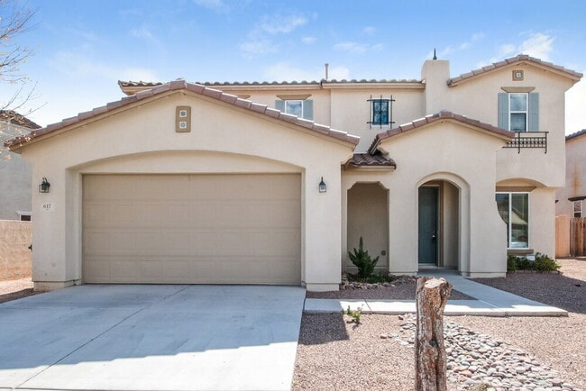 Building Photo - 617 Vuelta Buril