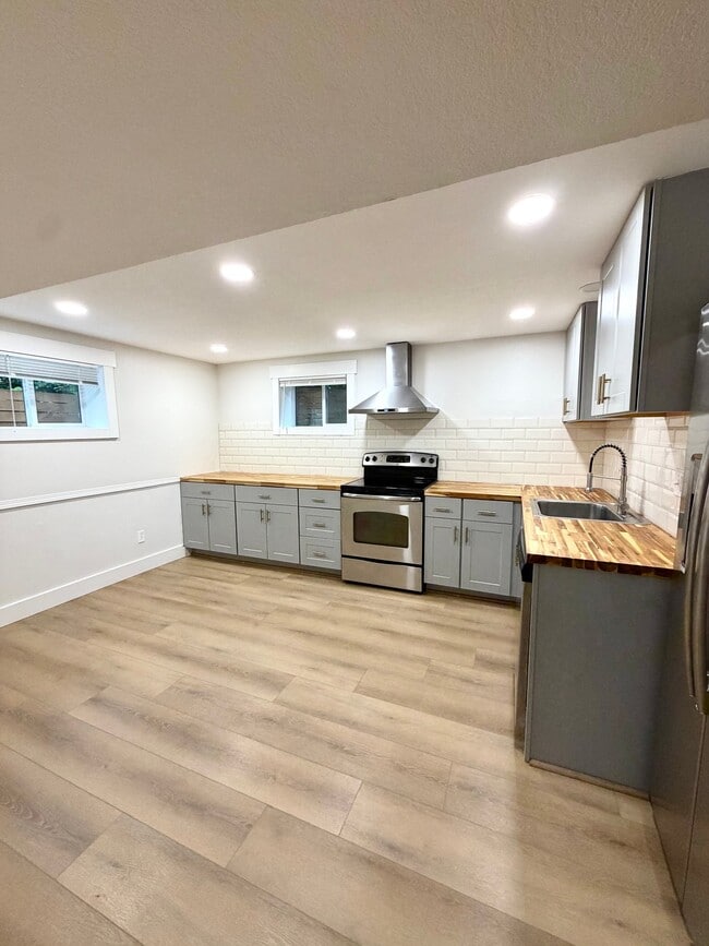 Photo - 315 SE 151st Ave Unit 315B